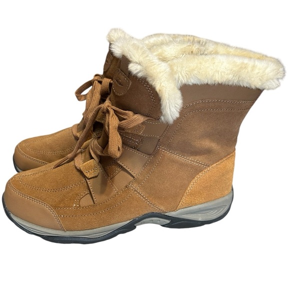 Easy Spirit Boots 9.5 Wide Leather Upper Faux Fur Lined Winter Boots - Picture 3 of 7